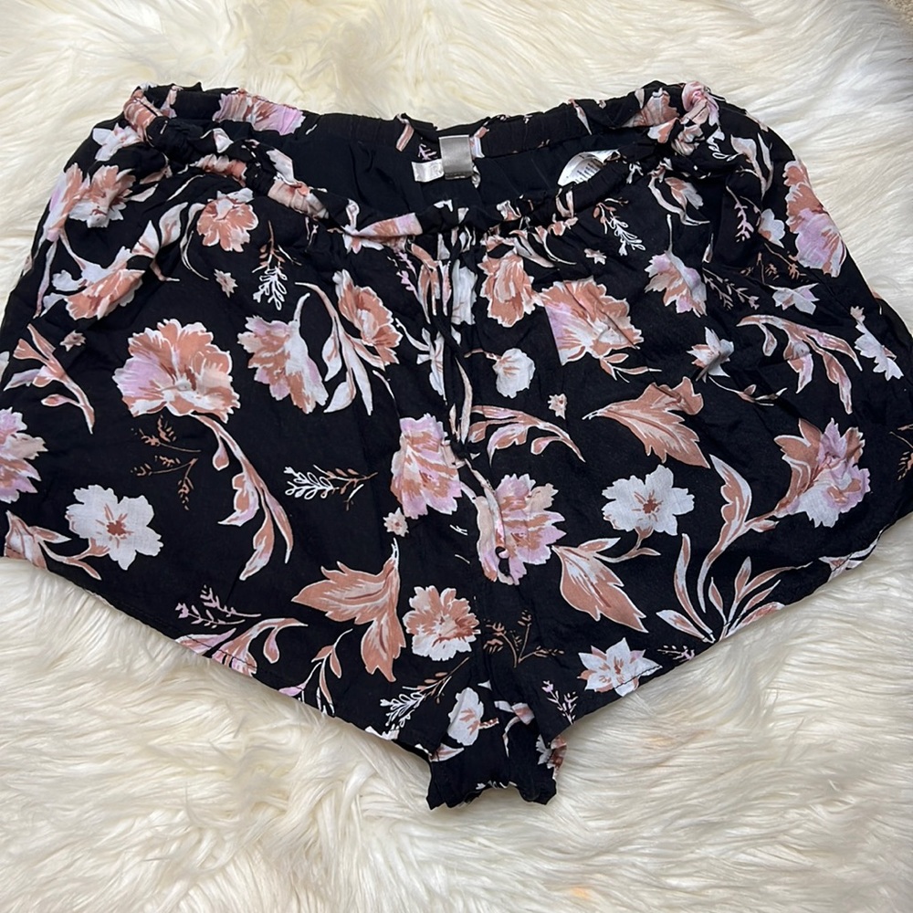 Amuse Society floral shorts